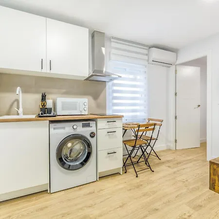 Almedina Apartment *