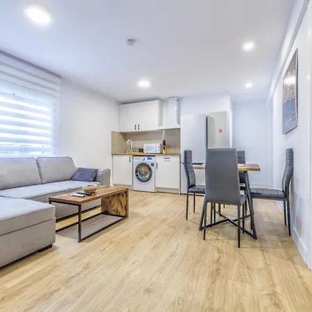 Almedina Apartment *
